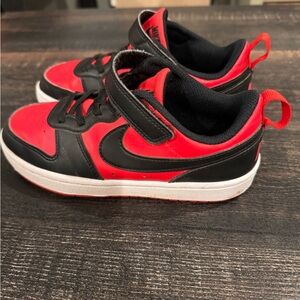 Boys Nike Dunks 1Y - 2 pairs